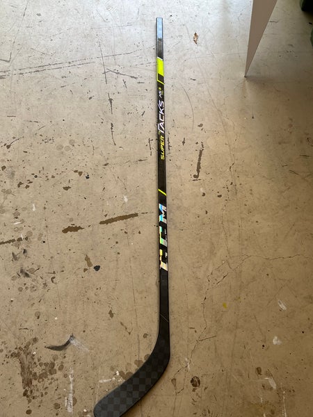 Senior Right Handed P88 Super Tacks AS3 Pro Hockey Stick