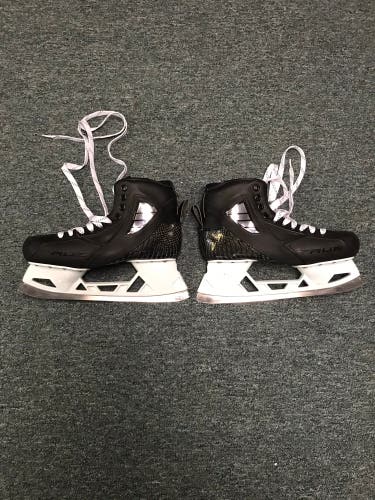 True Regular Width Pro Stock Size 10 2 Piece Hockey Goalie Skates ** US SHIPPING ONLY**