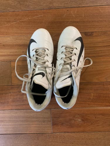 White Men's Size 11 (Women's 12) Low Cut Vapor Carbon