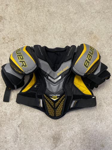 Used Senior Large Bauer Supreme TotalOne NXG Shoulder Pads