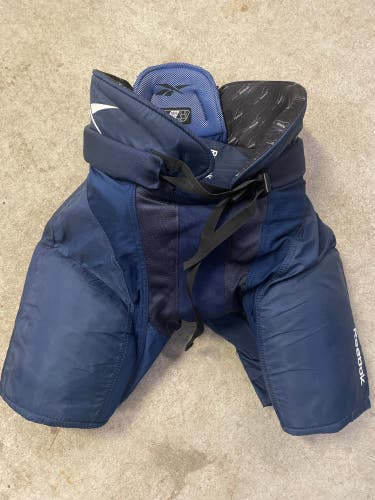 Senior Large Used Small Reebok 5k Hockey Pants