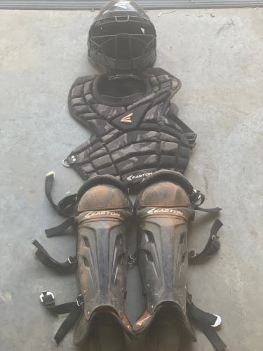 Easton Catcher's Set