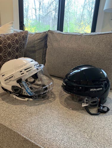 White hockey helmet with bubble cage