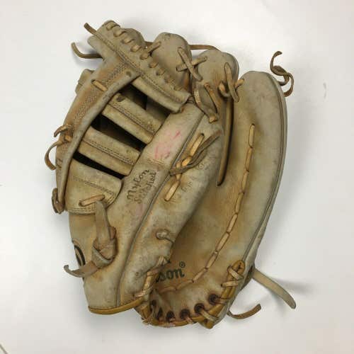 Wilson SB Special A9821 Leather Baseball Outfielder Glove Mitt 11 inch RH Throw