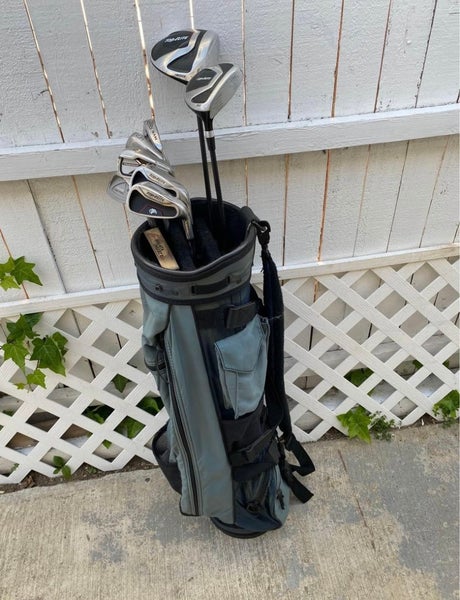 Right handed mens golf club starter set with bushwacker bag