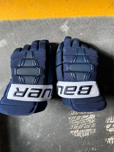 Bauer 15" Pro Stock Nexus 2N Gloves