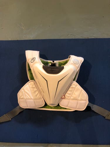 Used Large Maverik M5 Shoulder Pads