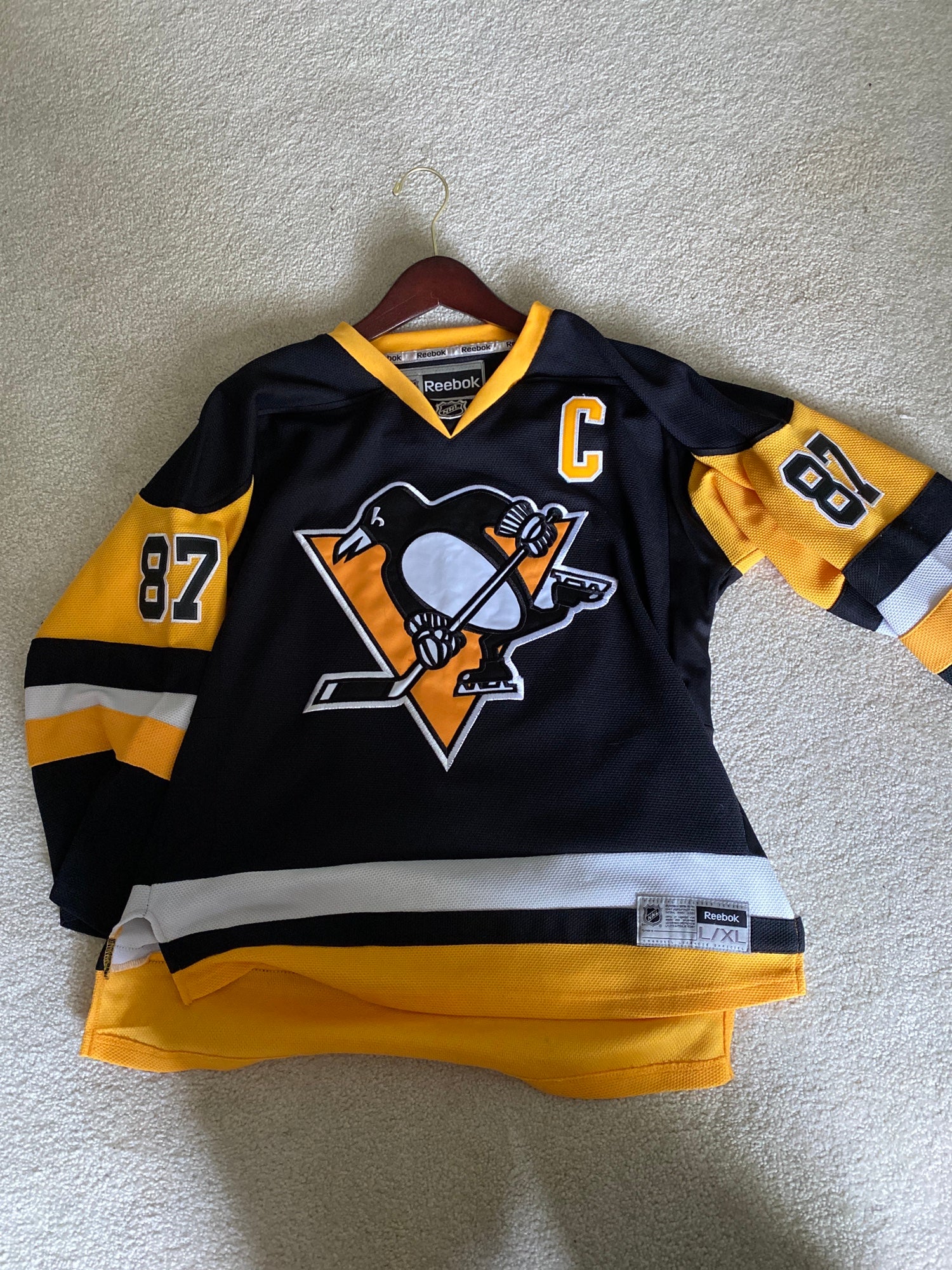 Black New Large Pittsburgh Penguins Reebok Jersey