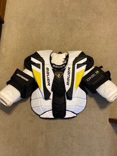 New Small Bauer One.9 Goalie Chest Protector