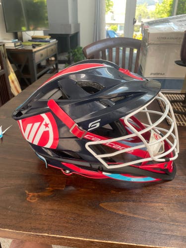 Player's Cascade S Helmet