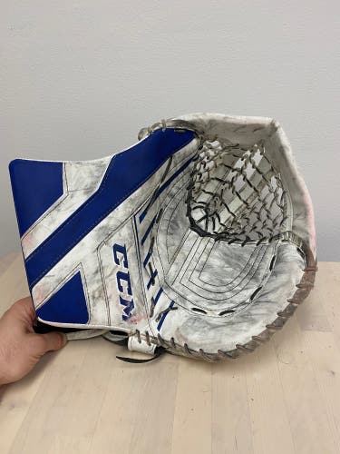 CCM Axis 1.9 Senior Goalie Glove