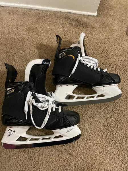 New Bauer Size 10 Supreme UltraSonic Hockey Skates