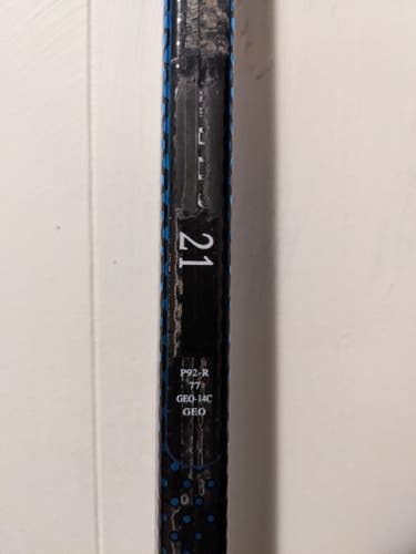 Senior Used Nexus Geo P92 77 Flex RH