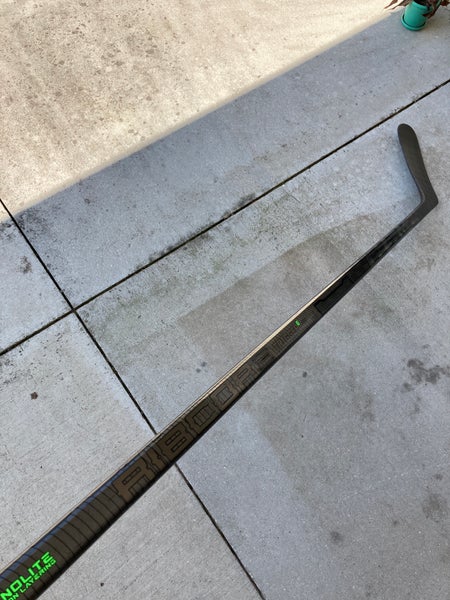 Senior Left Hand P92M Pro Stock Trigger 6 Pro Hockey Stick