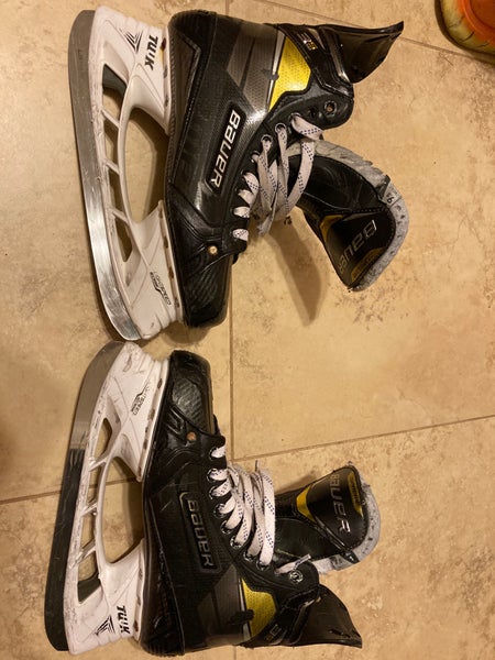 Used Bauer Regular Width Size 9.5 Supreme 3S Pro Hockey Skates