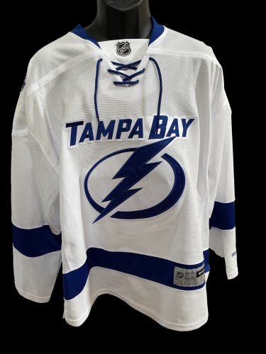 NEW Tampa Bay Lightening Jersey