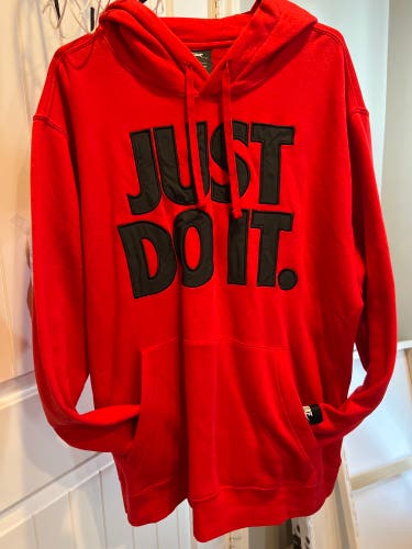 Red Used XXL Nike Sweatshirt