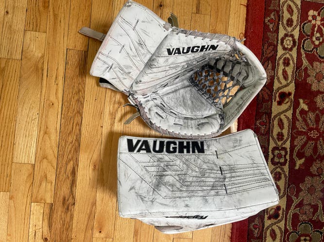 Vaughn SLR2 Pro Glove & Ve8 Pro Blocker