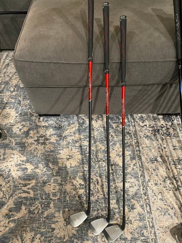 Men's  Regular Flex Graphite Shaft Burner 2.0