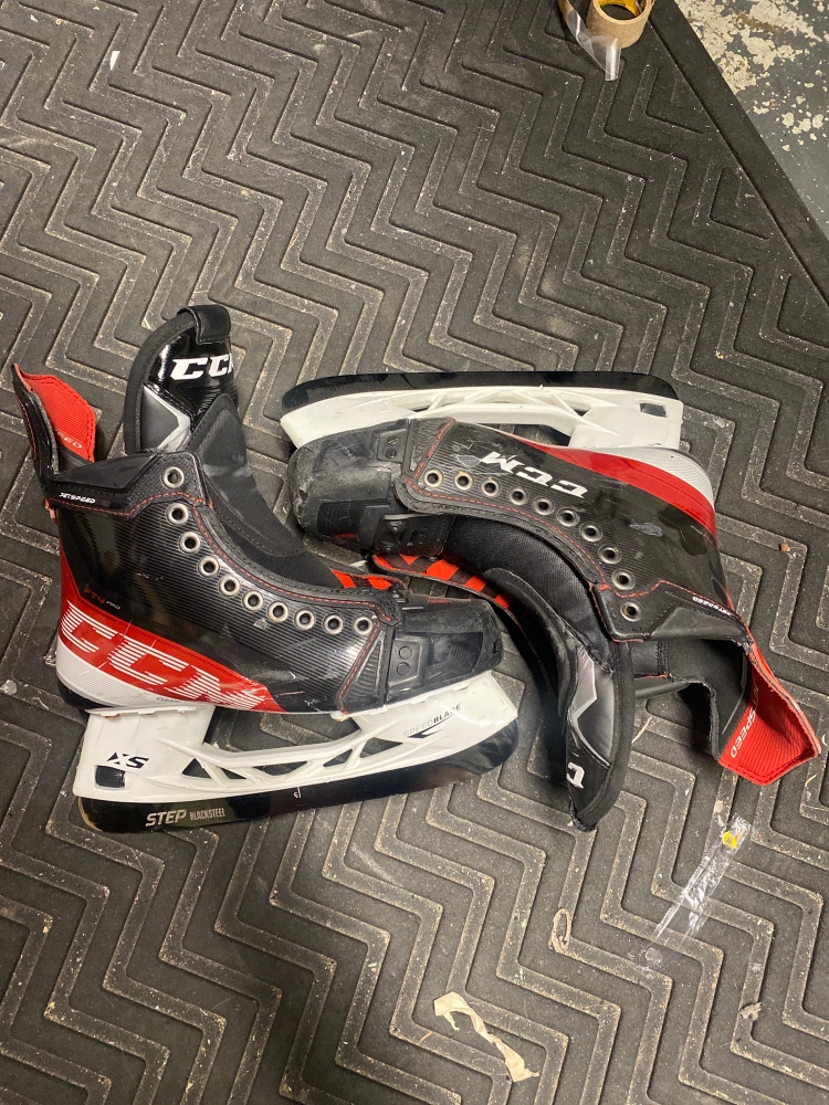 New CCM Regular Width  Size 6.5 JetSpeed FT4 Hockey Skates