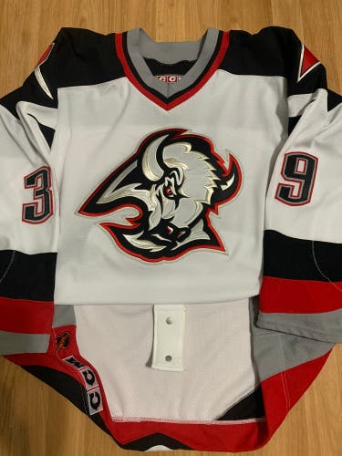 Signed CCM Authentic Dominik Hasek Buffalo Sabres Goat Head NHL Jersey White 54