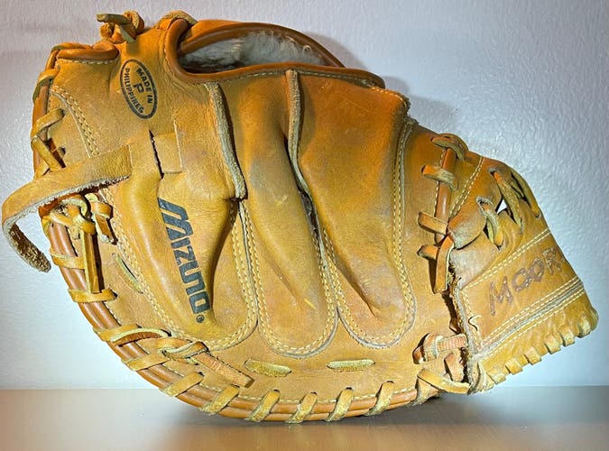 Vintage Mizuno Catcher’s Mitt Prospect Series Power Close