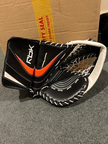 Reebok goalie glove