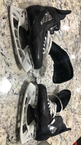Senior Used True Regular Width Pro Stock Size 9