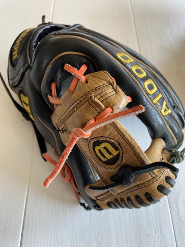 Infield 11.25" A1000 Baseball Glove