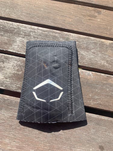 Used Senior EvoShield Wrist Guards