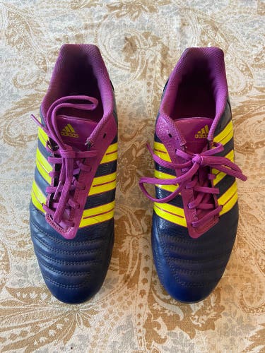 Women’s Adidas Predator Cleats size 9.5