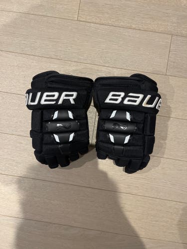 Bauer Nexus 2N Pro Gloves Black 13 Inch Senior