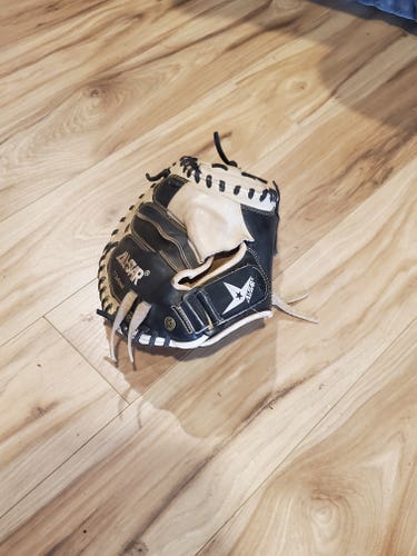 Used All Star Right Hand Throw Catcher's 31.5"