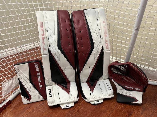 True L20.1 goalie full set 34 +1