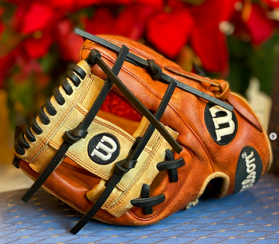 COMPLETEY RELACED/ RECONDITIONED Wilson A2K SC1786 11.5" INFIELD BASEBALL GLOVE 11.5"