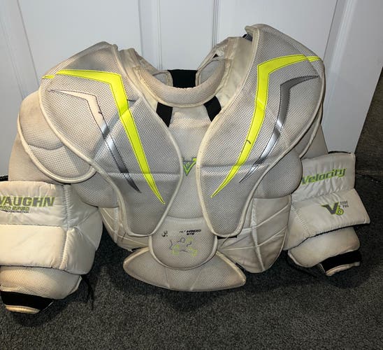 Vaughn Velocity V6 Goalie Chest Protector