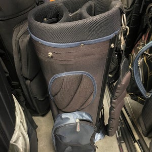 Golf cart bag with 4 Club Dividers