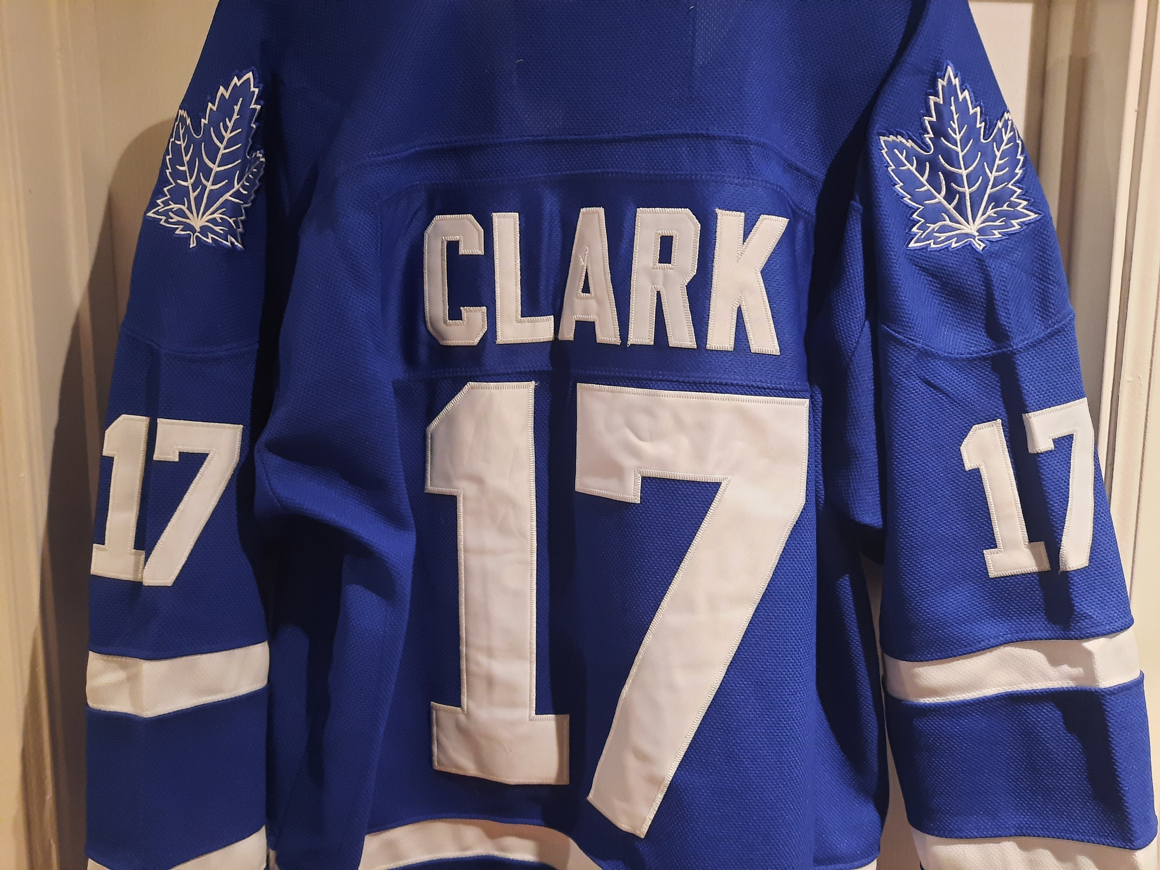 AUTHENTIC Vintage Toronto Maple Leafs Wendel Clark 17 CCM NHL Hockey Jersey  52