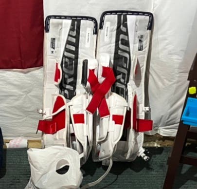 34" Bauer Pro Stock Ultrasonic Goalie Leg Pads