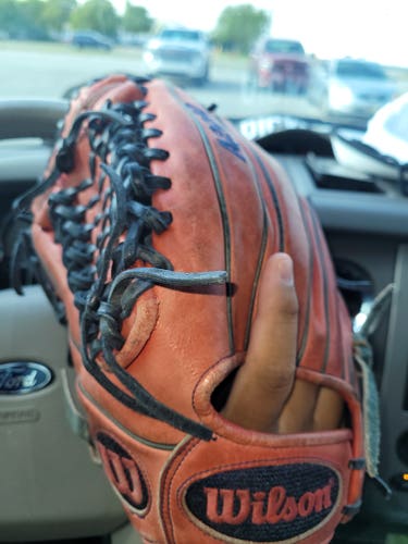 Used Wilson Left Hand Throw 12.25"
