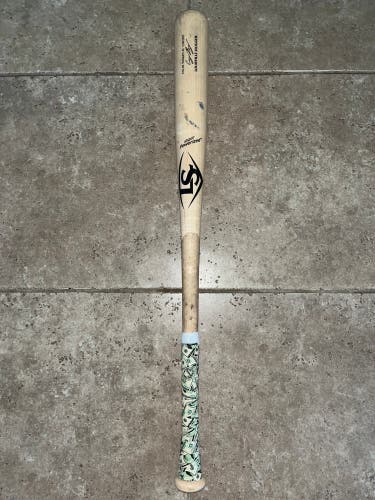 Used  Wood (-3) 29 oz 32" MLB Prime Maple Bat