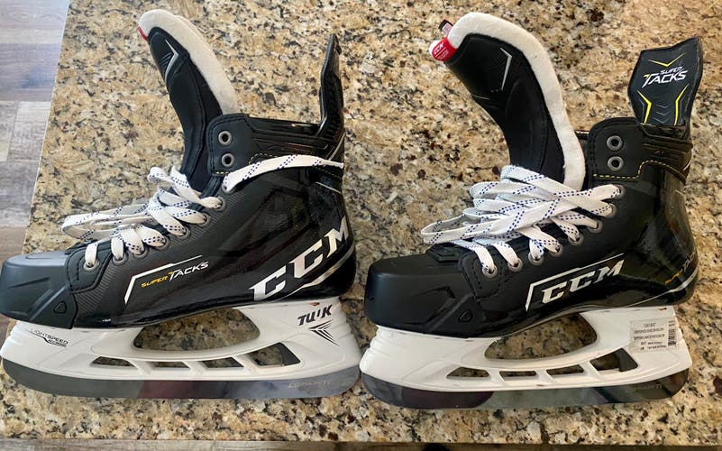 New CCM Super Tacks AS3 Pro Hockey Skates