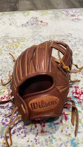 Used Infield 11.75" A2000 Baseball Glove