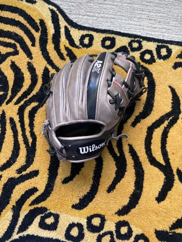 *please offer* Infield 11.5" A2K Baseball Glove