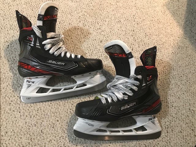 Bauer Vapor 2X hockey skates Extra Wide Width Size 8.5 EE 280 mm Worn once