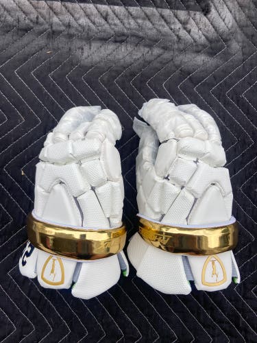 Notre Dame Adrenaline Phoenix Lacrosse Gloves 2022 (Gold)
