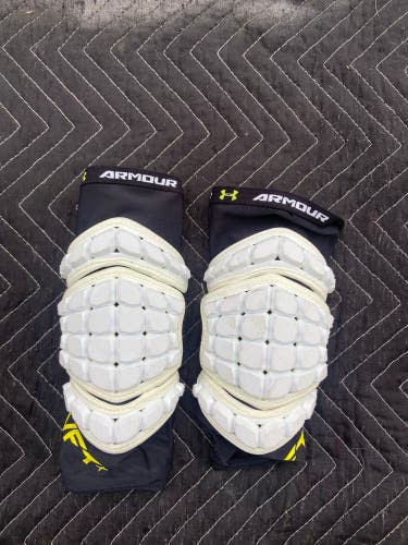 Used Large Under Armour VFT Sleeves Arm Pads