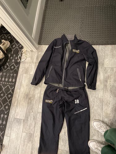 Black Unisex Medium Nike Pants & Jacket