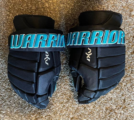 Erik Karlsson Warrior 14" Pro Stock AX1 Pro Gloves