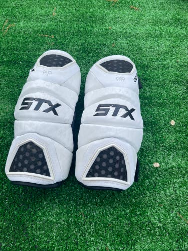 Used Medium STX Cell III Arm Pads